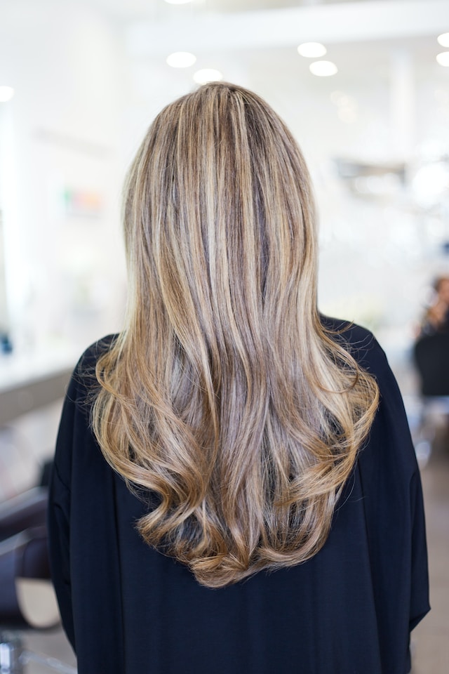 Woman with long, blonde hair